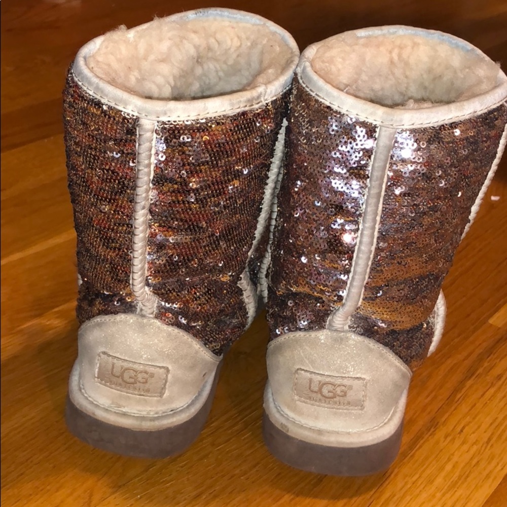 Color Changing Sparkly UGGS